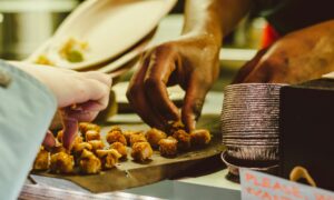 5 Rekomendasi Kuliner Sekitar UNNES yang Harganya Belasan Ribu dan Rasanya Bikin Nagih