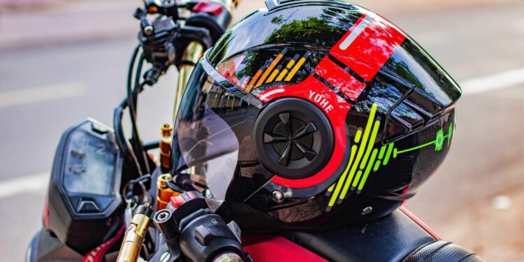 Masalah Kehilangan Helm di Parkiran UM Malang: Ratusan Helm Hilang dalam Beberapa Bulan Gara-gara Pengamanan yang Malas-Malasan!