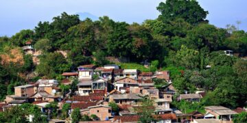 Panduan Praktis Membedakan Semarang Atas dan Semarang Bawah, biar Nggak Nyinyir Panas dan Banjir Melulu  