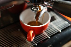 Espresso, Menu Kopi yang Harus Dihindari oleh Orang yang Baru Pertama Kali ke Coffee Shop