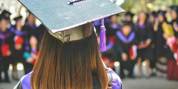 5 Jurusan Kuliah yang Sepi Peminat padahal Karier dan Gajinya Menggiurkan