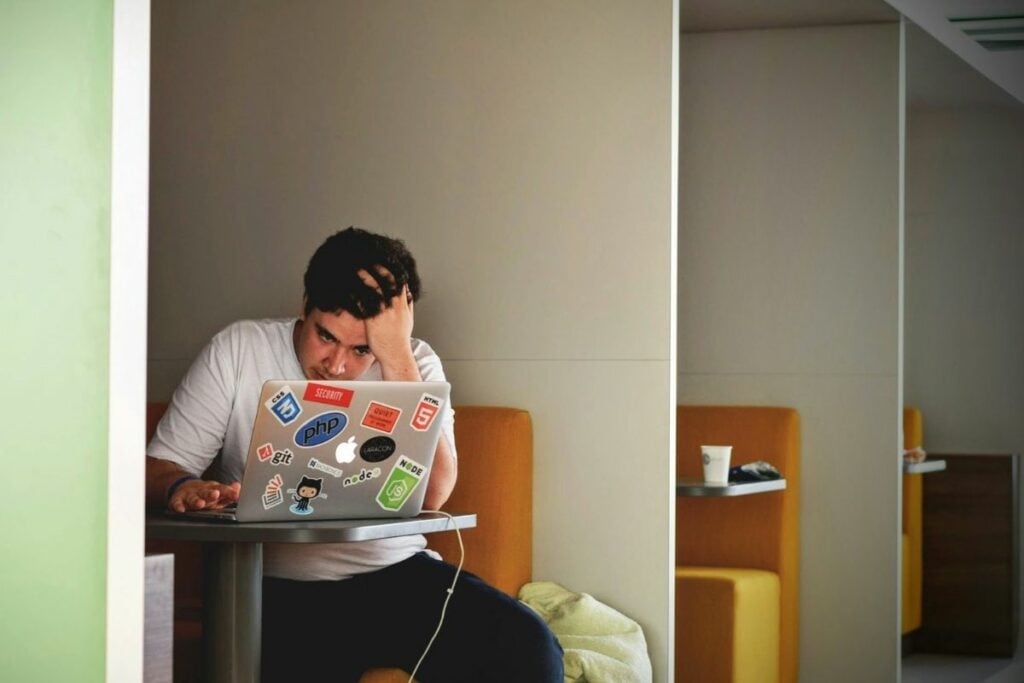 Kuliah S3 Memang Bergengsi, tapi Menyimpan Sisi Kelam yang Jarang Diketahui Orang