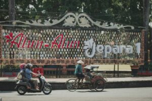 Jepara Ketinggalan Zaman, tapi Warganya Tetap Bahagia