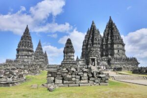 5 Hal yang Perlu Dilakukan Wisatawan sebelum Berkunjung ke Candi Prambanan