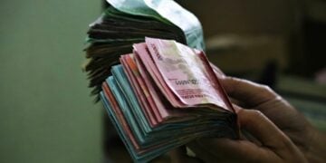 Gaji ke-13 PNS: Tradisi Musiman yang Dirayakan dengan Sepatu Baru dan Kecemasan Baru