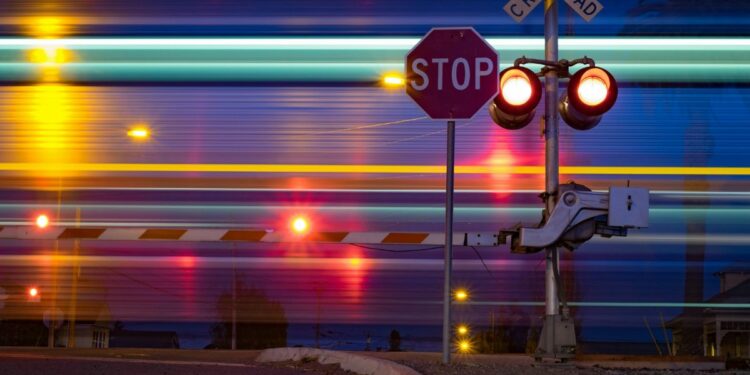 Palang Kereta Stasiun Ceper, Tempat Paling Menguji Kesabaran di Klaten. Malaikat pun Bakal Marah Lewat Sini