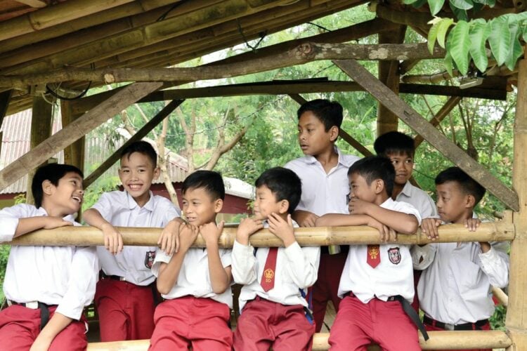 3 Keunggulan Sekolah di Desa yang Jarang Disadari Orang