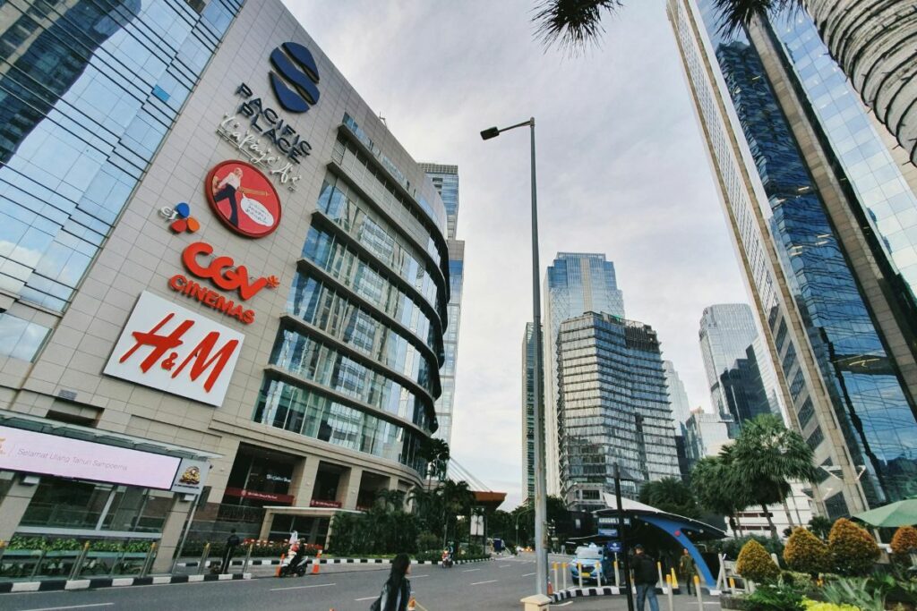 Sisi Gelap Kerja di SCBD: Gaji Sebulan Habis buat Hedon Gara-gara Stres Kerjaan