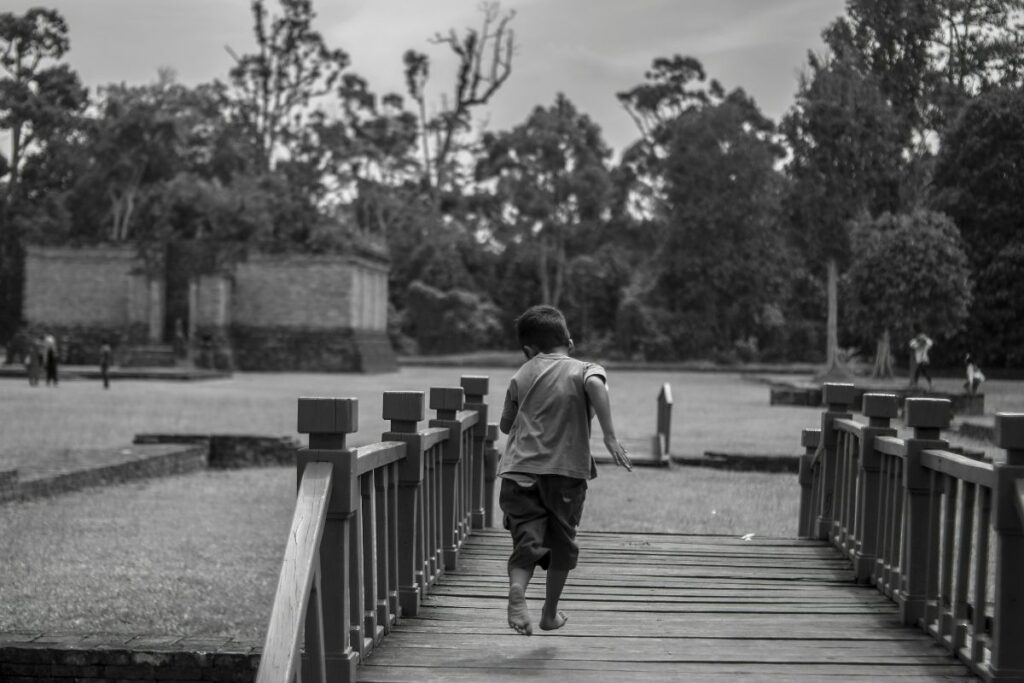 Kerasnya Kehidupan Anak-anak di Jambi Dibanding Jogja: Banyak yang Memilih Nggak Lanjut Sekolah dan Jadi Buruh Sawit demi Bantu Ekonomi Keluarga