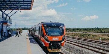 Kereta Api Sulawesi Selatan Sudah Bagus, tapi Masih Ada Kekurangannya