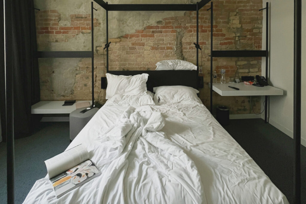 Kos LV di Jogja Isinya Maksiat, tapi Tetap Laku Diburu Mahasiswa (Unsplash)