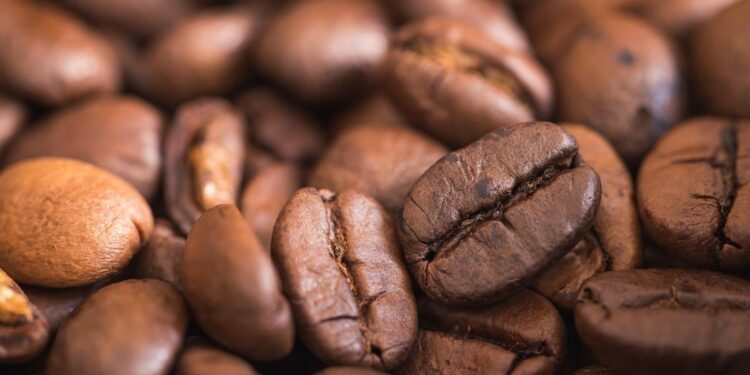 Review Yummy Choice Coffee Gold Bottle Series di Indomaret Bikin Kaget, kok Ada yang Rasanya Mirip Es Cendol?