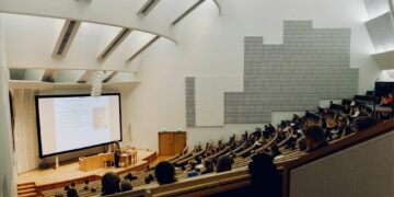 Dosen Muhammadiyah Lebih Layak Jadi Menantu Idaman Dibanding PNS karena Sudah Terjamin Tahan Banting dan Serba Bisa Mojok.co