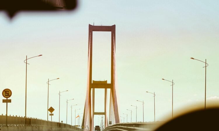 4 Hal yang Dibenci dan Melukai Hati Orang Madura, tapi Sering Dianggap Biasa Saja oleh Banyak Orang Mojok.co