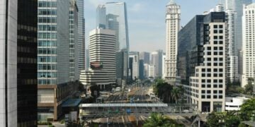 Jakarta Itu Menyebalkan dan Toxic, tapi Perantau Sulit Meninggalkannya Mojok.co