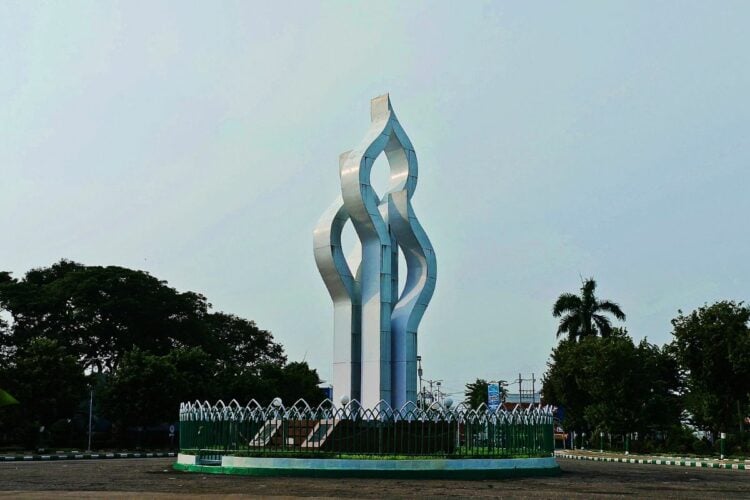 Kabupaten Pamekasan, Kabupaten Kecil yang Jarang Tampil, padahal Jadi Kabupaten Paling Maju di Madura