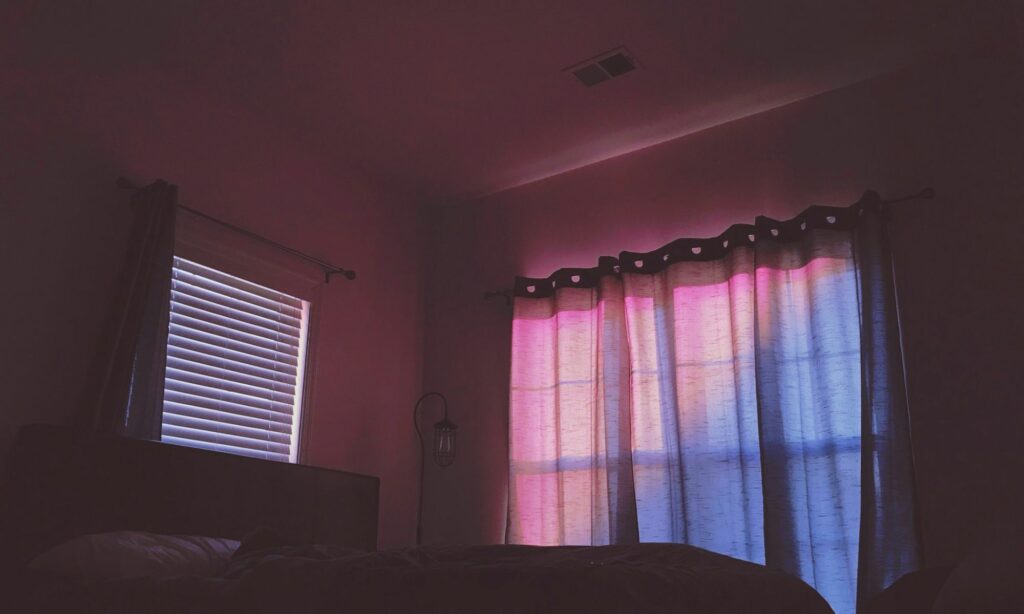 Punya Rumah Dekat Kos Putri Itu Menderita, tapi Banyak Orang Nggak Menyadarinya Mojok.co