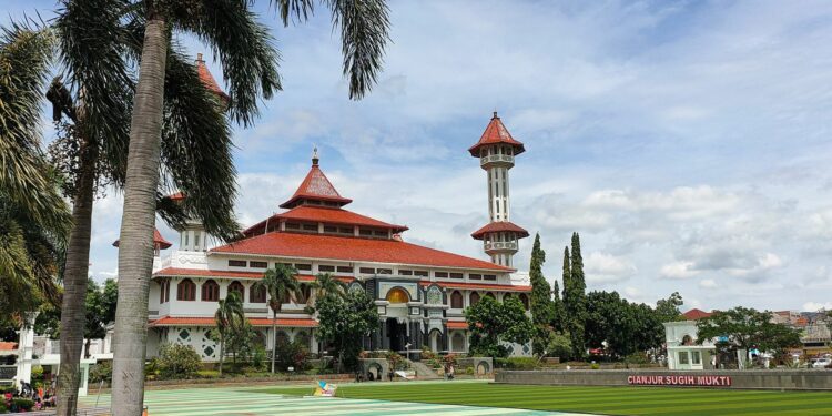 Cianjur Sisi Selatan Masih Bobrok dan Belum Layak Jadi Kabupaten Baru, Mending Dipikir Ulang Mojok.co