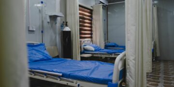 Rawat Inap BPJS Kelas 3 Nggak Seburuk Bayangan Saya. Awalnya Terganggu Kelamaan Malah Jadi Akrab dengan Pasien Lain Mojok.co