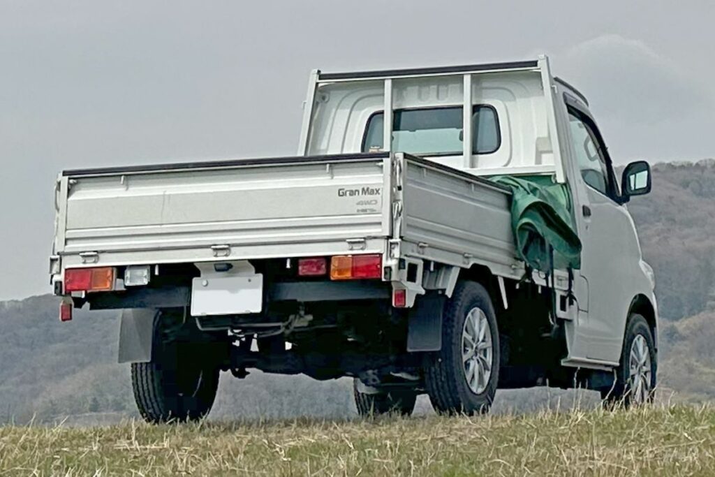 Gran Max Pickup: Pajero-nya Ampelgading Malang, Panas Njobo Jero, tapi Tetap Juara