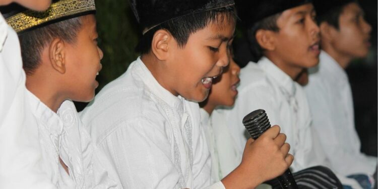 Ikhlas Tidak Harus Miskin: Ironi Kesejahteraan Guru Agama dan Lulusan Ilmu Al-Qur’an dan Tafsir