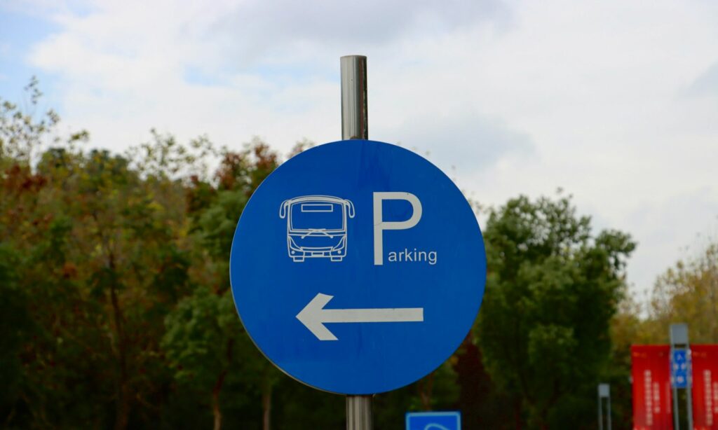 Parkiran Bus Senopati, Biang Kerok Kemacetan Jalan Panembahan Senopati Jogja Mojok.co