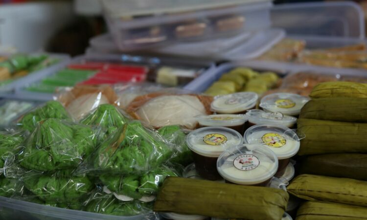 5 Rekomendasi Jajanan Pasar Favorit di Holland Bakery, Cocok Jadi Camilan maupun Buah Tangan Mojok.co