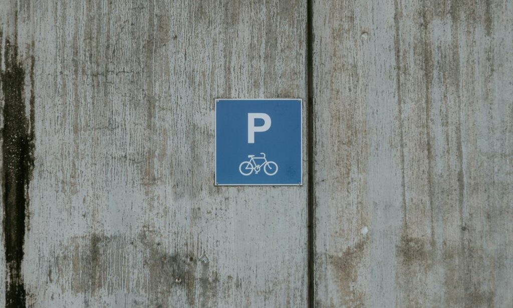 Dear UNY, Tambah Fakultas Baru Sah-sah Aja, tapi Jangan Lupa Pikirkan Lahan Parkirnya  MOjok.co