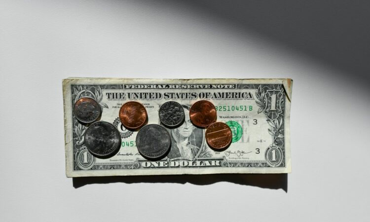 Beasiswa KIP Kuliah Salah Sasaran, Banyak Penerimannya yang Masih Bisa Jajan Kopi Mahal hingga Naik Transportasi Kelas Eksekutif Mojok.co