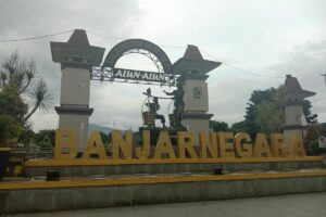 Siasat Orang Banjarnegara Bertahan Hidup hingga Akhir Bulan dengan UMR Terendah di Indonesia