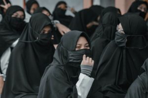 UIN, Kampus yang Tetap Dianggap “Surga” oleh Masyarakat, sekalipun Mahasiswanya Tidak Islami Amat