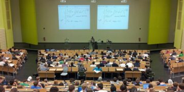 5 Kampus di Indonesia yang Singkatannya Nggak Nyambung dan Bikin Bingung, UNS Nomor Satu