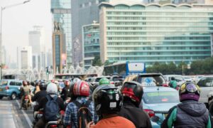 Alasan Pengendara Plat F Jauh Lebih Brutal dan Ditakuti daripada Plat B di Jalanan Jabodetabek