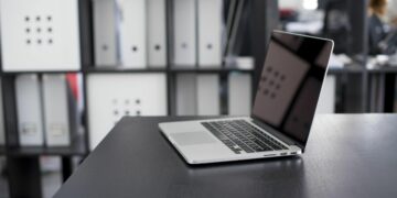 5 Hal yang Perlu Kamu Tahu sebelum Membeli MacBook agar Tidak Menyesal seperti Saya