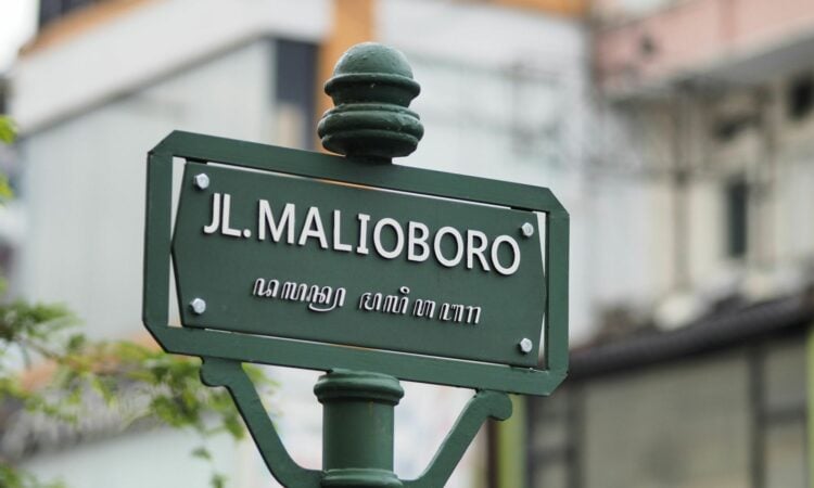 Ironis, Parkir Nuthuk di Malioboro Jogja Sudah Jadi Hal Biasa, yang Kemarin Belum Padam Sekarang Kembali Bikin Geram Mojok.co