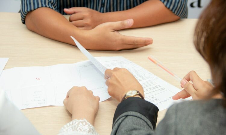 HRD yang Merasa Dirinya Berkuasa dan Paling Istimewa Memang Pantas Jadi Musuh Bersama Mojok.co