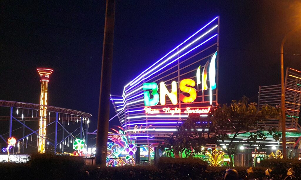 Panduan Berwisata ke Batu Night Spectacular supaya Tidak Berekspektasi Berlebihan dan Berujung Kecewa Mojok.co