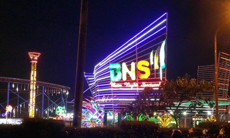 Panduan Berwisata ke Batu Night Spectacular supaya Tidak Berekspektasi Berlebihan dan Berujung Kecewa Mojok.co