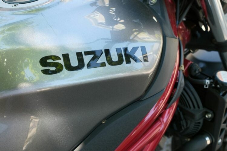 Suzuki Thunder 250: Motor Gagah yang Lahir di Waktu Salah