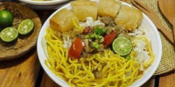Soto Mie Bogor Adalah Soto Paling Nyeleneh, Mending Ganti Nama Saja