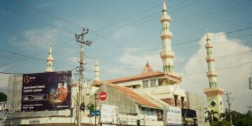 3 Hal Sepele yang Nggak Boleh Dilakukan di Hadapan Orang Tegal