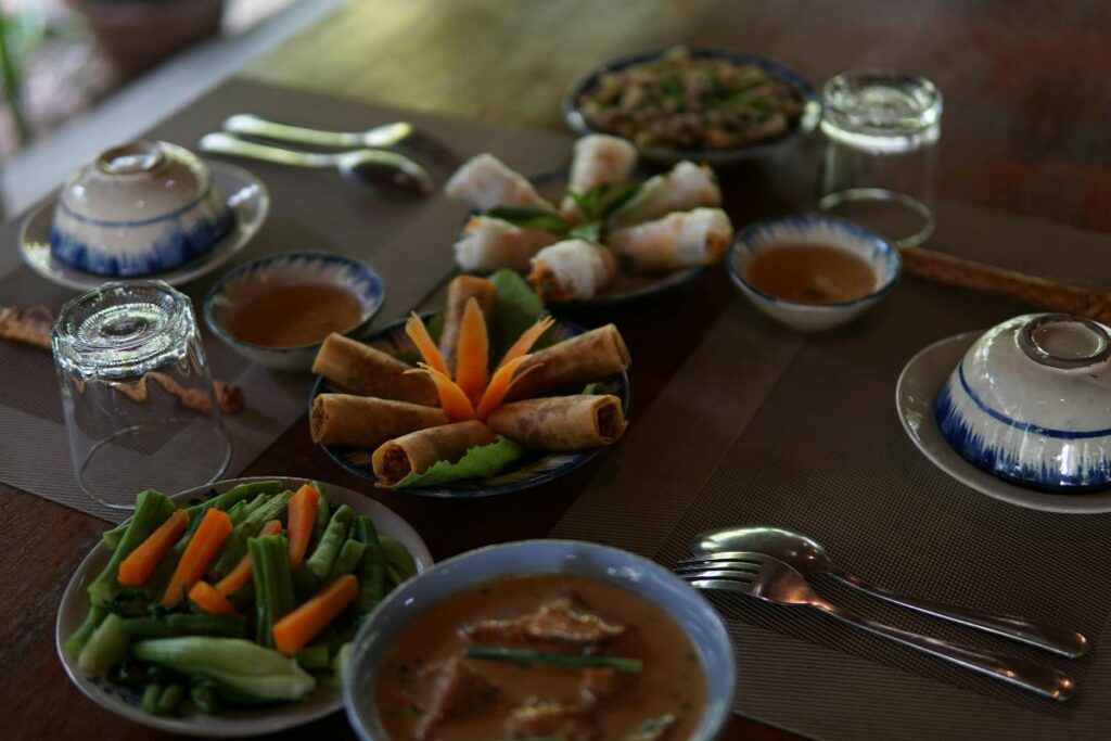 4 Kuliner Khas Semarang yang Bikin Warga Lokal Angkat Tangan, Hanya Cocok untuk Wisatawan  