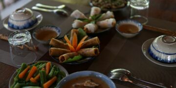 4 Kuliner Khas Semarang yang Bikin Warga Lokal Angkat Tangan, Hanya Cocok untuk Wisatawan  