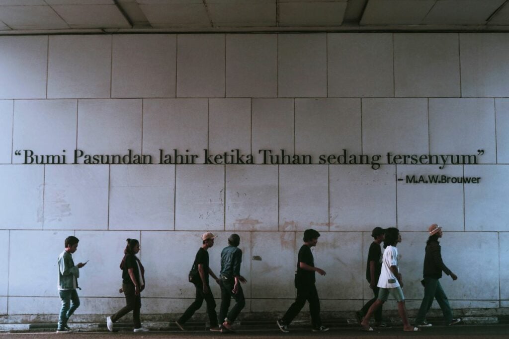 Panduan Menggunakan Kata “Iya” dalam Bahasa Sunda dari yang Halus hingga Kasar