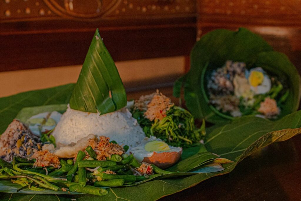3 Barang yang Nggak Pernah Terbayangkan Bakal Didapat dari Tahlilan di Madura, Mewah dan Pasti Bermanfaat