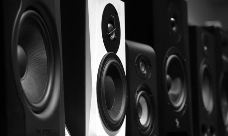 Sound Horeg Jalan, Fatwa Haram Dilawan dengan Kemunafikan (Unsplash)