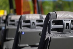 Pengalaman Pertama Naik Bus Ekonomi 14 Jam: Murah sih, tapi Banyak Huru-hara, Sopir Nggak Ramah!