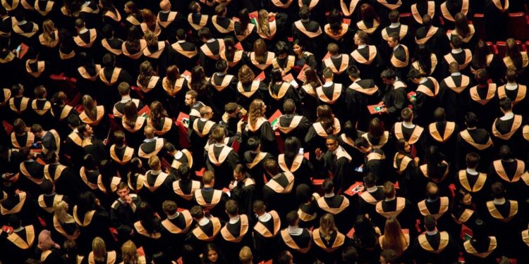 5 Kampus Swasta di Malang yang Nggak Terlalu Terkenal tapi Mutunya Nggak Kaleng-Kaleng  