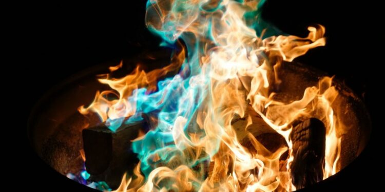 Culture Shock Tinggal di Pamulang: Tradisi Bakar Sampah Tanpa Peduli Waktu