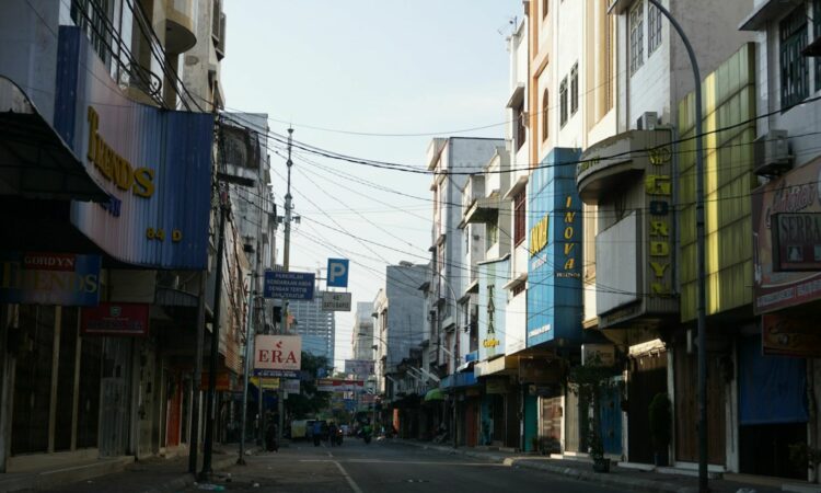 Kampus Ruko Dipandang Aneh dan Disepelekan, tapi Saya Nggak Menyesal Kuliah di Sana Mojok.co